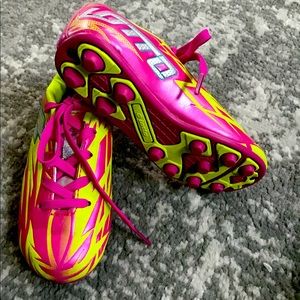 Lotto soccer cleats